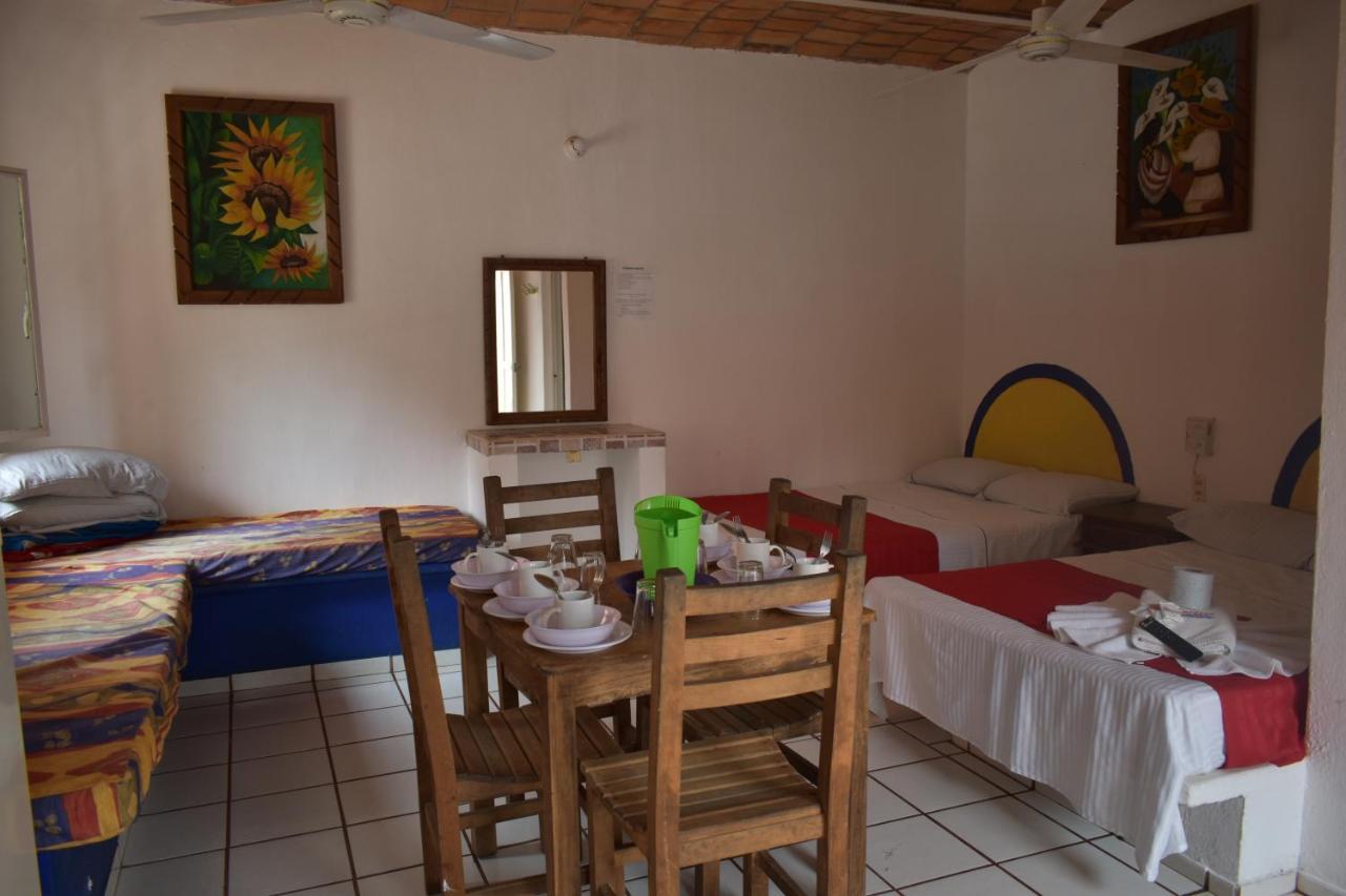 Hotel Y Bungalows Islas Careyes Los Ayala Esterno foto