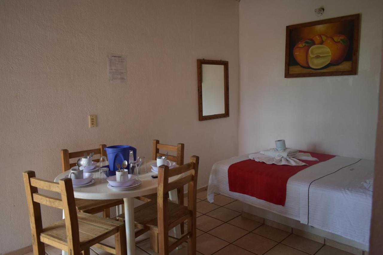 Hotel Y Bungalows Islas Careyes Los Ayala Esterno foto