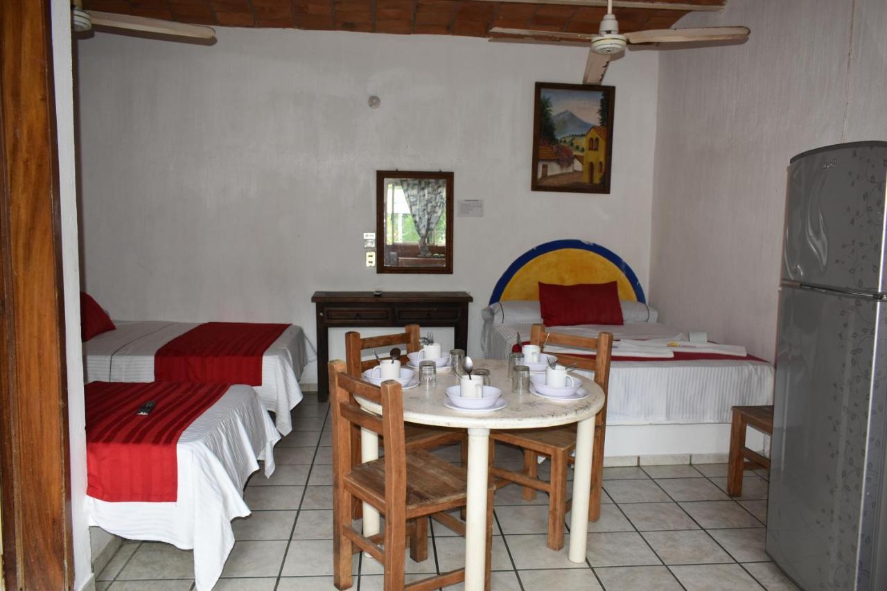 Hotel Y Bungalows Islas Careyes Los Ayala Esterno foto