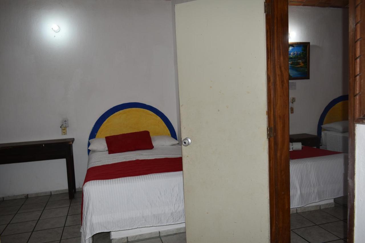 Hotel Y Bungalows Islas Careyes Los Ayala Esterno foto